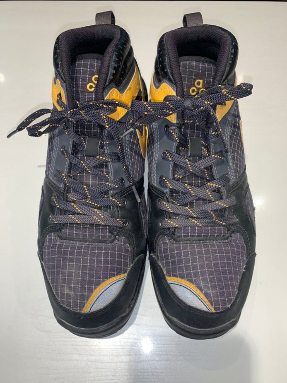 Nike ACG Boots Shoes Vintage Yellow/Black - Men’s Shoe Size 10.5